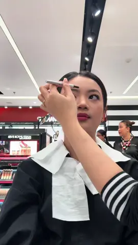 brush brushieee🪄 try makeup service at @Sephora Indonesia 🎀 #sephoramakeup 