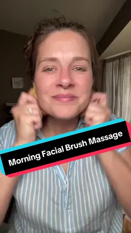 This is an awesome way to de-puff your face when you first get up. And it feels so good!! #lymphaticdrainage #lymphaticdrainagemassage #lymphaticmassage #sinusdrainage #sinuses #guashatutorial #guasha #facebrush #summermusthaves #tiktokshopsummerturnup #tiktokshopbloomindeals #takecareofyou  #Dealsforyoudays  #ttslevelup