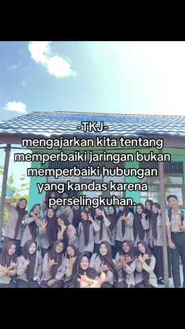 ✊🏻#fyp #masukberandafyp #xyzabc #moots #beranda #skendama #tkj #smkhebat #smkbisa #teknikkomputerjaringan #😜😜 