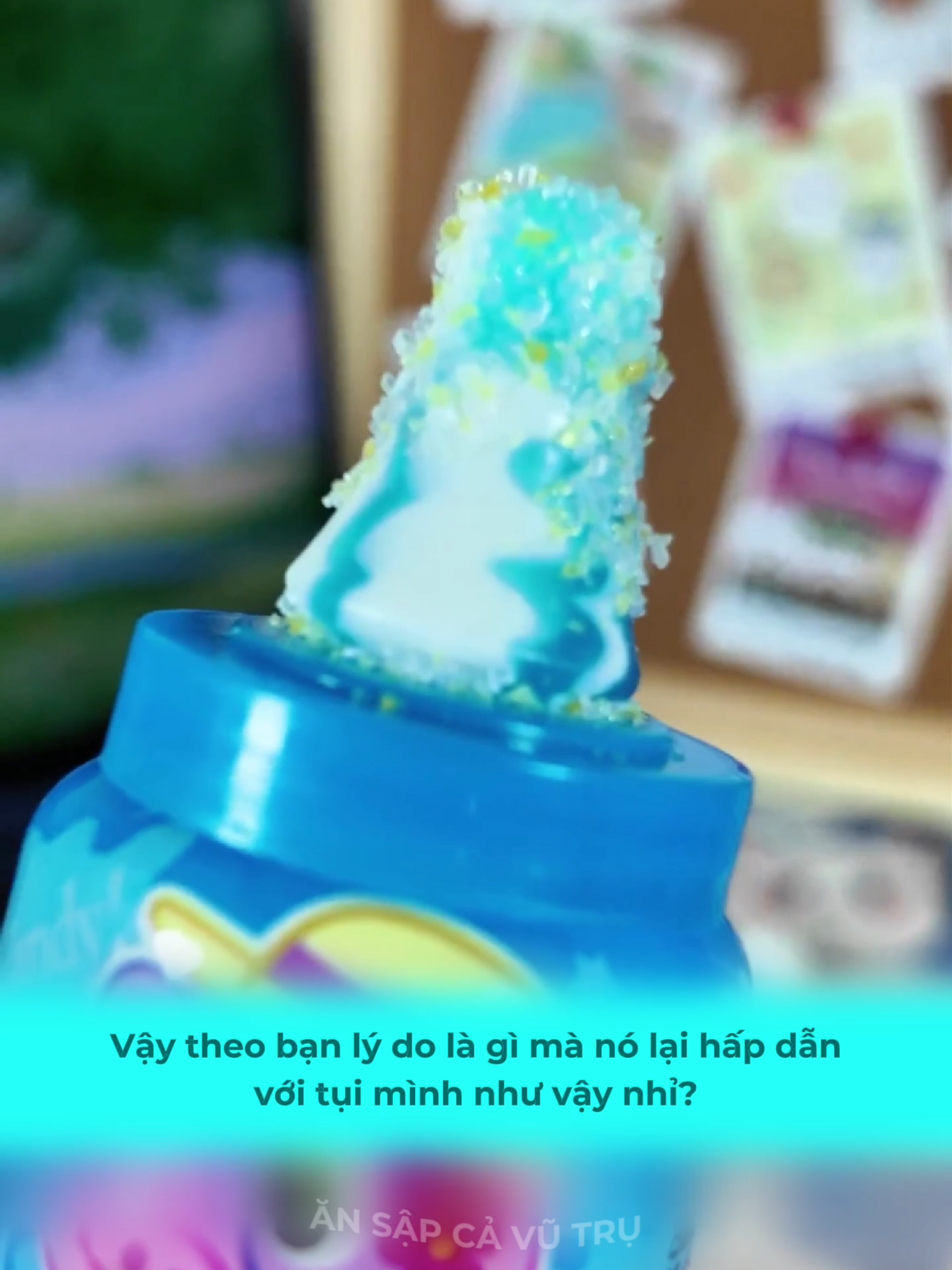 Tại sao nó lại hấp dẫn mọi người vậy nhỉ? 🤔