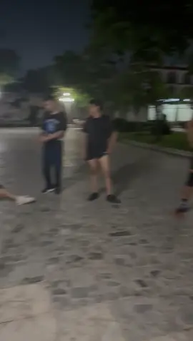 Arrastrando todo el coño en el Ciriaco 🙊🥹🫦