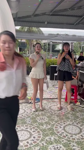 Chị em mình 😜😜😜 #suhuong #capcut #dammientay #bentre71 