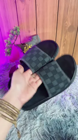 Dép da full caro sang xịn cực luôn #emthaotaphoa #xuhuong #daobepcaoocap 