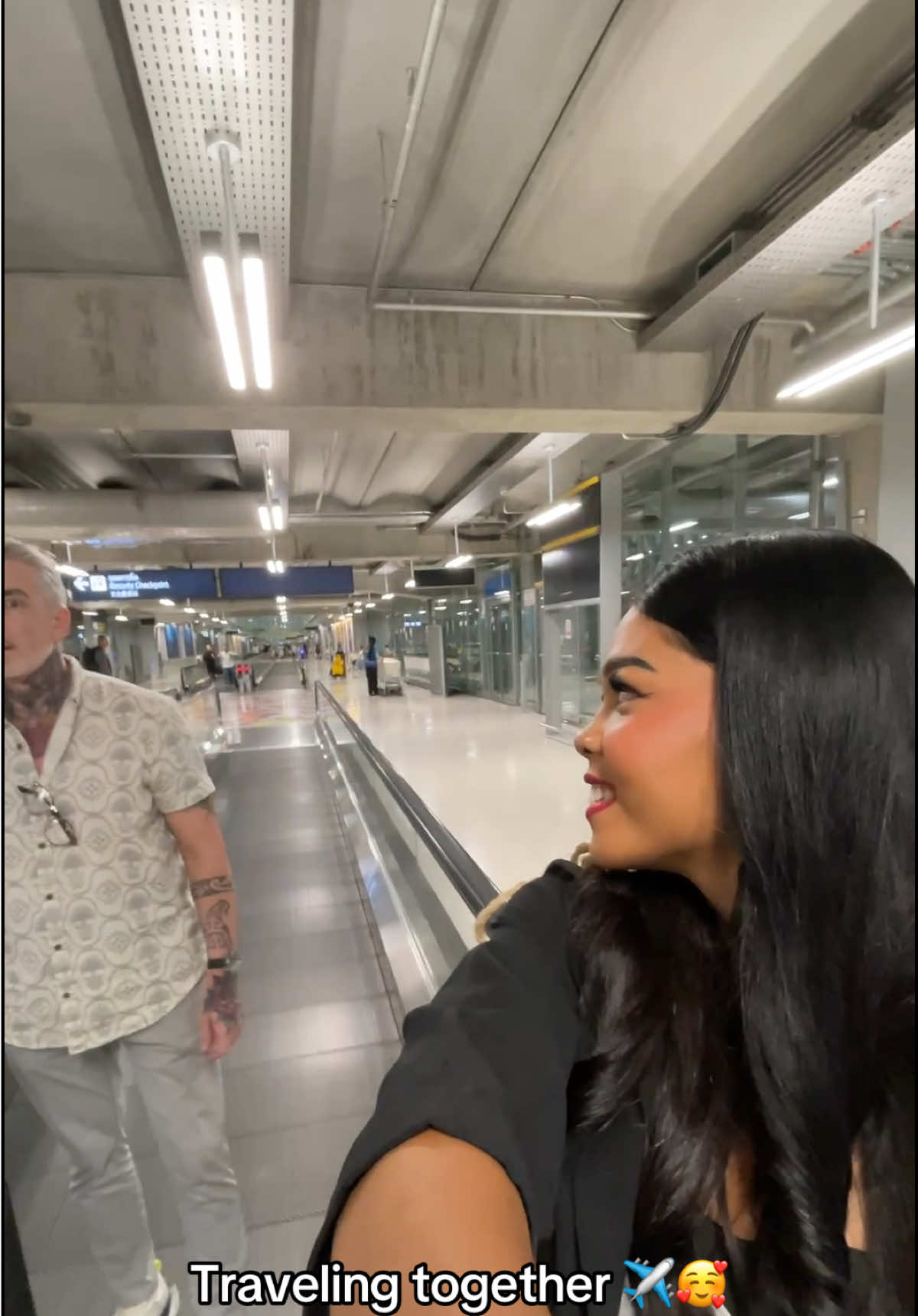 From digital hellos to crossing borders for real-life hugs, our love story proves that sometimes the best things begin unexpectedly. We met online, fell in love miles apart, and now we’re making memories across the map together 🌍❤️✈️ #longdistancerelationship #Ldr #realtionship #mytype #afam #pinay #british 