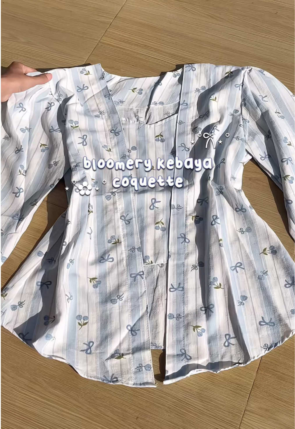 ✨Modern kebaya but make it coquette 🎀 Motif pita + bunga kecil di warna pastel = soft girl energy unlocked 💐 Dipadu dengan potongan kebaya modern yang flowy, bikin kamu terlihat manis, classy, dan effortless. Just wear, twirl, and let the coquette magic happen! 💫💕 #fyp #imobeeofficial #byimobee #kebayamodern #bloomery #kebayacoquette #coquette #aesthetic 