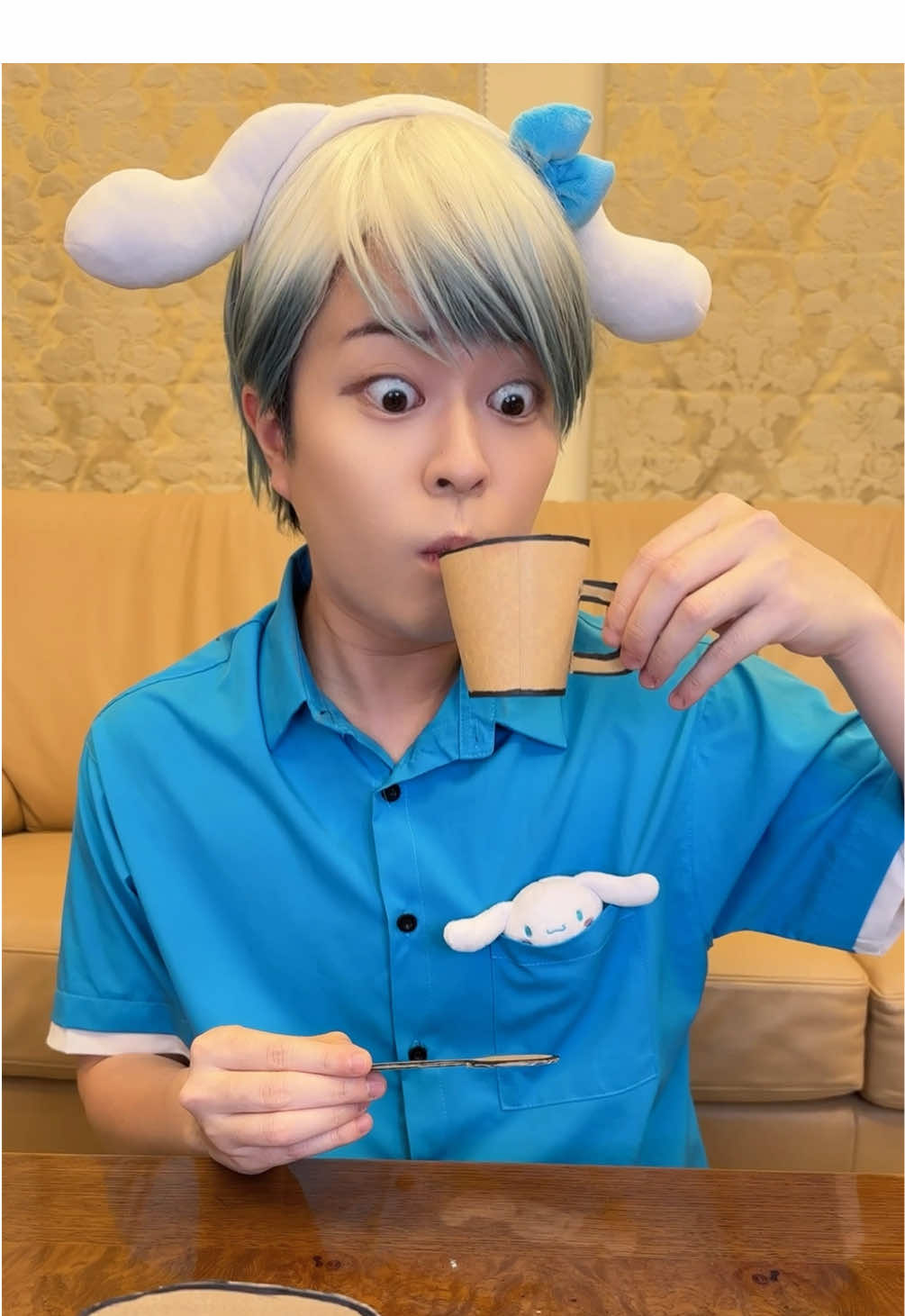 EAT A CARDBOARD DUG！#asmr 