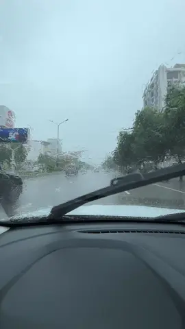 Mưa buồn nhưng lại thích cảm giác lái xe đi dưới mưa #tpvinhnghệan 