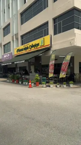 💛 Terima kasih kepada semua pelanggan yang sudi hadir ke restoran kami hari ini! Sokongan anda buat kami lebih semangat untuk terus sediakan yang terbaik! 🙌 Jumpa lagi esok di Restoran D’Limau Nipis, Cyberjaya! 🍽️ #TerimaKasihPelanggan #DLimauNipis #CyberjayaEats #SupportLocal #JomMakan #HalalFoodMalaysia #FoodieMY #TempatMakanBest #CapCut 