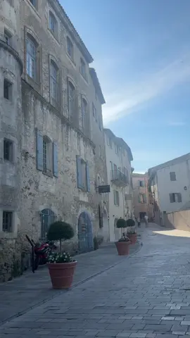 Ménèrbes ❤️