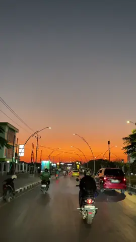 Keren coyyyy❤️‍🔥🥰 #sunset #kupang #sunsetlover #fyp #jembatanlilibakotakupang #matahari #nttpride🏝🔥 