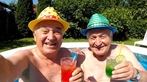 Каріна❤️#українськімеми #привітання #дід #карина 