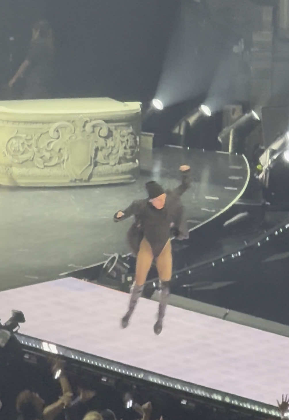 Audience heard MANiCURE Gaga heard Da Boing