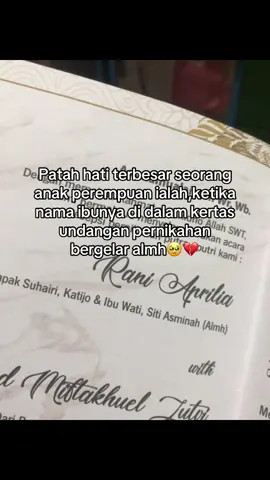 ketika semua kakak”ku disaat nikah ditemenin ibuk,hanya aku yang ditemenin dari jauh,alfatihah mom❤️ #fyp #ibu 