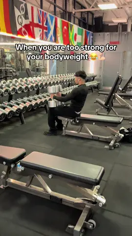 Bro saw the 60kg each hand and tried telling me im to small for it 😂💪🏼 #fyp #gym #motivation 