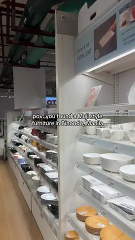 Window shopping furniture is my kind of therapy ✨ #bindondo #furniture #muji 