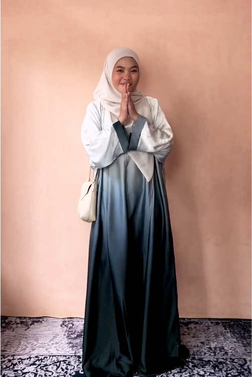 MasyaAllah 🥹 looknya simple tapi wahhhh 🖤 #outfitideas #kajian #abayastyle #lozyhijab #hanumabaya 