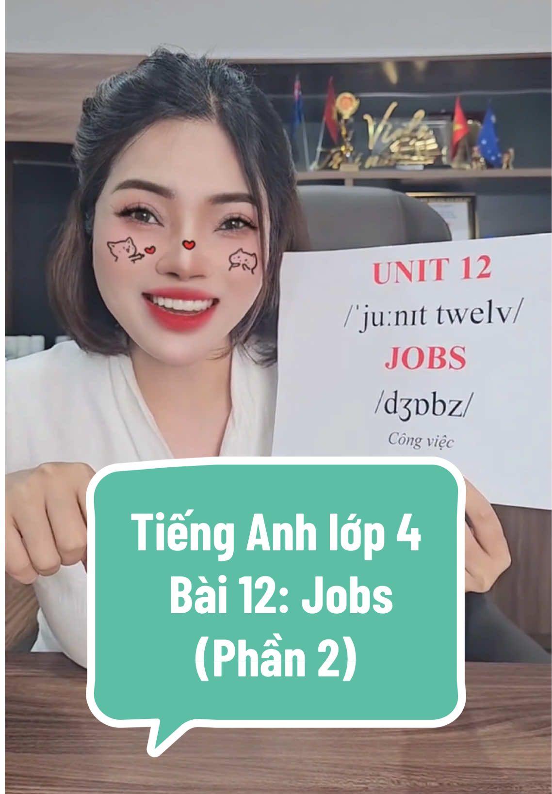 Trả lời @Lê Tuyền 1989 Nói tiếng Anh trôi chảy là khi các con phát âm chuẩn bản ngữ kèm với đó là khả năng diễn đạt suy nghĩ, cảm xúc và ý tưởng một cách rõ ràng, tự nhiên và mạch lạc. Đó cũng chính là điều mà cô Violet luôn hướng đến trong quá trình đồng hành cùng các con: giúp các con sử dụng tiếng Anh như một phương tiện giao tiếp thực sự mà không gượng ép, không máy móc. Dần dần, các con sẽ không chỉ “học” tiếng Anh, mà còn “sống” cùng tiếng Anh một cách thoải mái và tự nhiên nhất!  #cogiaovioletpham #hoctienganhcungcovioletpham #violetpham #cotrovioletpham #englishforkids #tienganhlop4 #tragiadistribution #danhvantienganh #violetphamenglish #giadinhcogiaovioletpham #tienganhchobe #englishlearning 