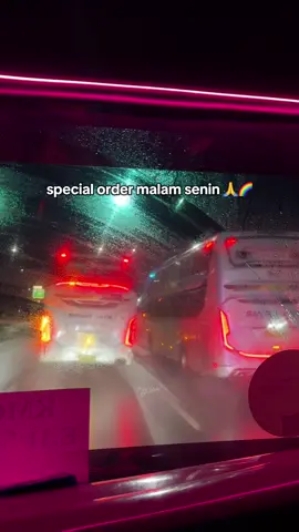 wayahe bis gay tampil 🫵🔥🌈 #sinarjaya #sinarjayagroup #sinarjayamania #transjawa #cinematicbus #damri #damriindonesia 