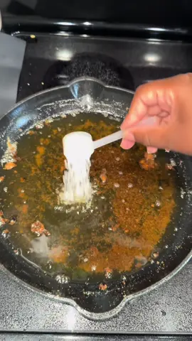 the correct way to dispose of your cooking oil 👩🏾‍🍳 