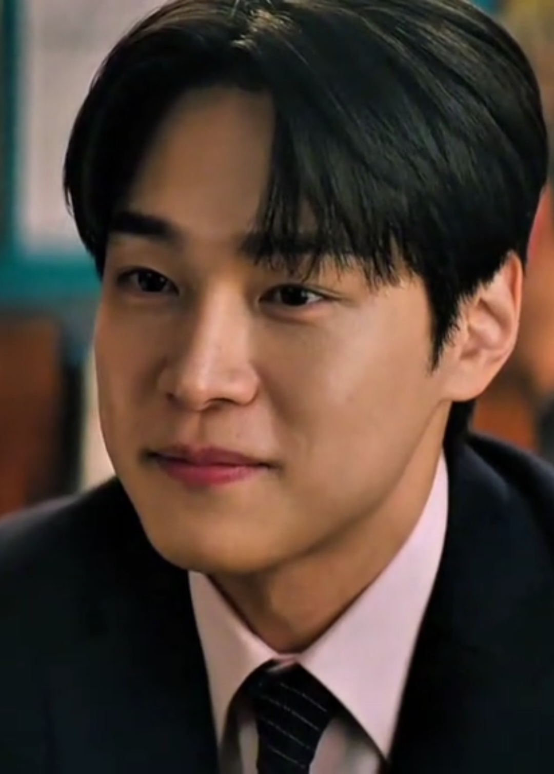 the spark in his eyes everytime he looks at her brooo lowkey feel bad for him :( [ #lawandthecity #moongayoung #kangyouseok #leejongsuk ]