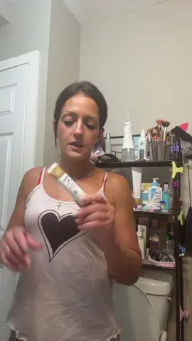 #handcream #dryskin #crackedskin #releif #life #collagen #skin #skincare #old #wrinkles #tiktokmademebuyit #tiktokshopcreatorpicks #creatorsearchinsights 