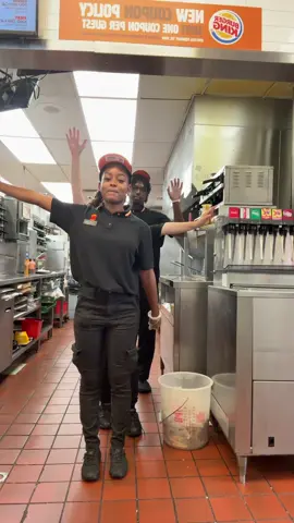 Your favorite Burger King employees !! @5starzay1823 @‘ebaby @💕Ashley 💕 #newdance #queens #foryou #viral #newyork #nyc #xyzbca #foryoupage #burgerking