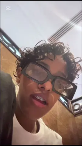 اول فلوق واخر فلوق 🤣🤣