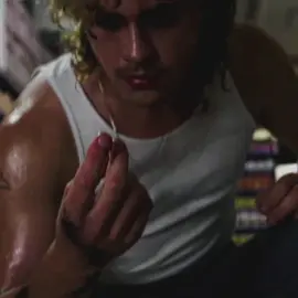 gotta balance out the sad edits with some billy edits 😛 #fyp #billyhargrove #strangerthingsedit #foryou #billyhargroveedit idk if i even like this but oh well😗