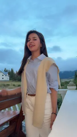 جمال المنظر او جمالي🤭🤭🤭؟ #ما_شاء_الله #ماشاءالله_تبارك_الله_اذكروا_الله #Lana #لانا #لنوشتي🥺❤ #fypシ゚ #family #اكسبلورexplore #اكسبلور #بريدة #القصيم #السعودية #foryou #مودل #model 