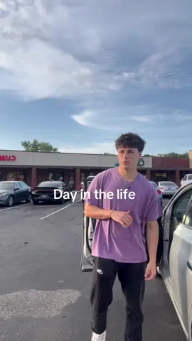 Lowkey abusing the mic in some of these clips#fyp #realestate #dayinthelife #realtor #dayinmylife #viraltiktok #entrepreneur 