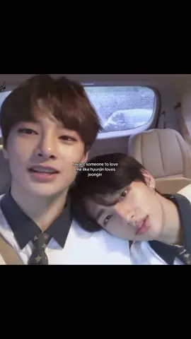 #HYUNIN  ───〃★ :: their so sweet 😭💞 #hyunjin #jeongin #straykids #fypp #foryou 