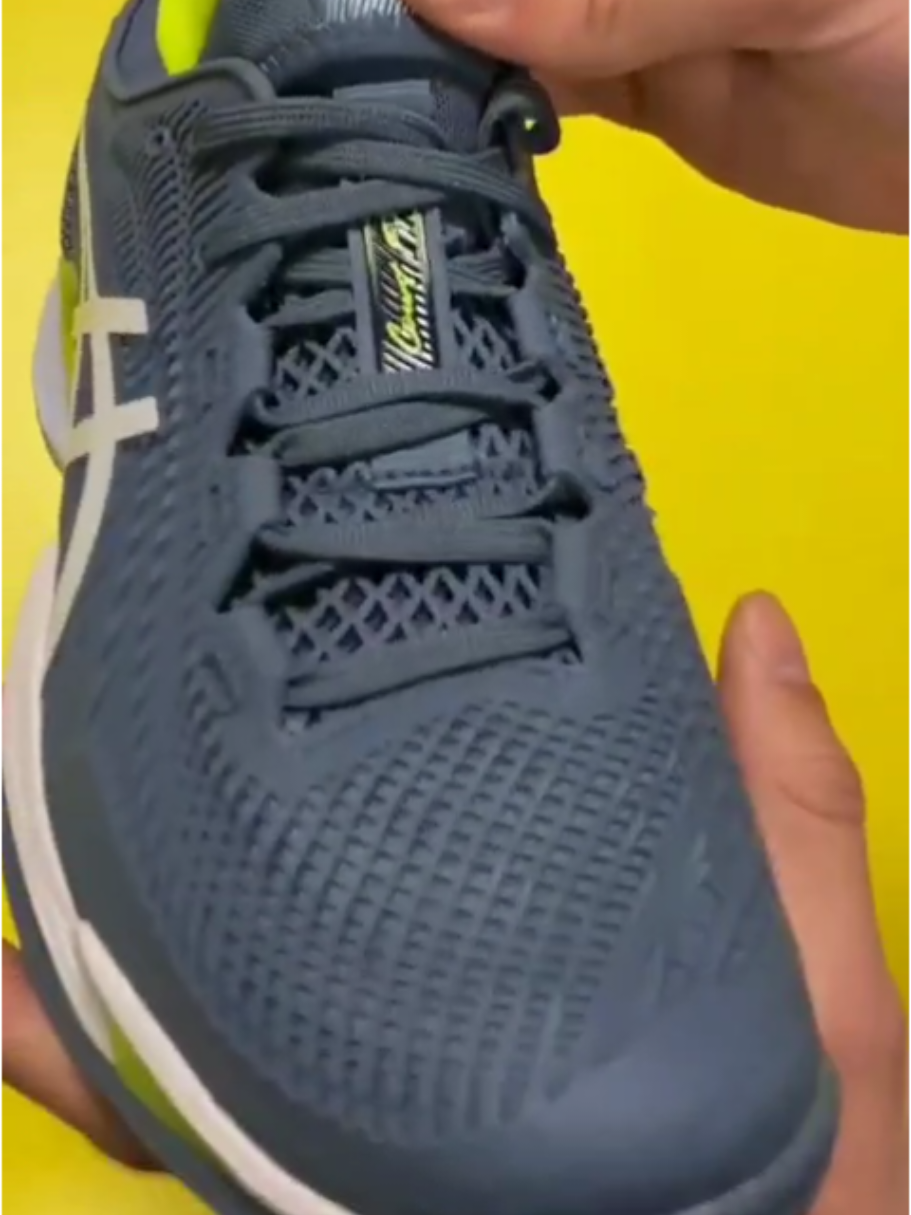 🎾 جاهز تسيطر على الملعب؟ لو بتدور على الاحتراف، السرعة، والثبات… شوز Asics Novak هو المفتاح! نفس الشوز اللي بيلعب بيه نوفاك دجوكوفيتش بنفسه 💥 ✅ تصميم قوي وتحكم فائق ✅ مناسب للتنس، البادل، الاسكواش، والفولي ✅ متوفر بجميع أنواع النعل: 🟢 هارد كورت 🔵 كلاي 🟡 أوول كورت ✅ راحة من أول نقطة لآخر شوط ✅ خامات خفيفة وتحمل عالي شوز النخبة وصل عندنا 💪 العدد محدود جدًا… اللي هيلحق هو الكسبان 🏆 📲 للتفاصيل وطلب الشوز: 📞 01557170199 / 01120630669 📧 courtcraftzone@gmail.com تابعنا: Instagram: @courtcraftzone Facebook: CourtCraftZoneSW TikTok: CourtCraftZone 🏷️ CourtCraftZone – Where champions are made 🏆 #courtcraftzone #شوزات #رياضة #احذية #indoorshoes #hardcourt #asics #بادل #اسكواش #تنس #فولي #هاند_بول 