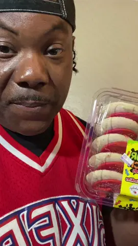 Trying Sour Patch Kid Cookies #sourpatchkids #cookies 