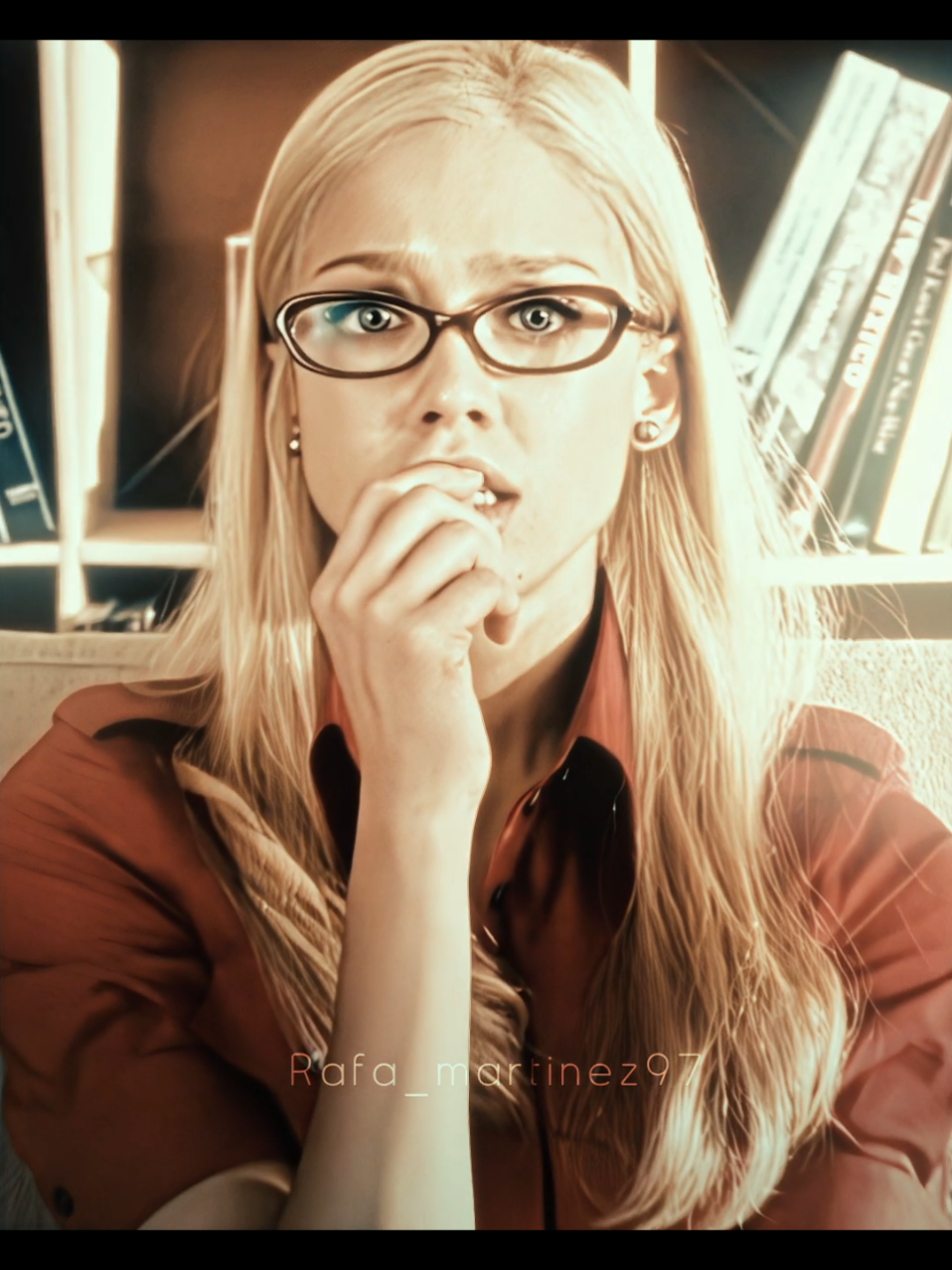 In love with her gaze ( Quality settings in my bio ) // #suestorm #fantasticfour #jessicaalba #suestormedit #fantasticfouredit #edit 