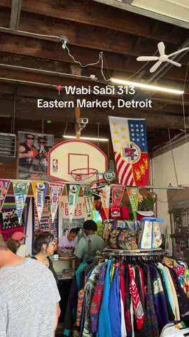 Stumbled upon this shop on a bike ride through eastern market!  @WabiSabi313 check out their page on instagram for store hours!!! #vintage #vintagefashion #vintagestore #detroit #easternmarket #thrifting #thrift #fashion #fashiontiktok 