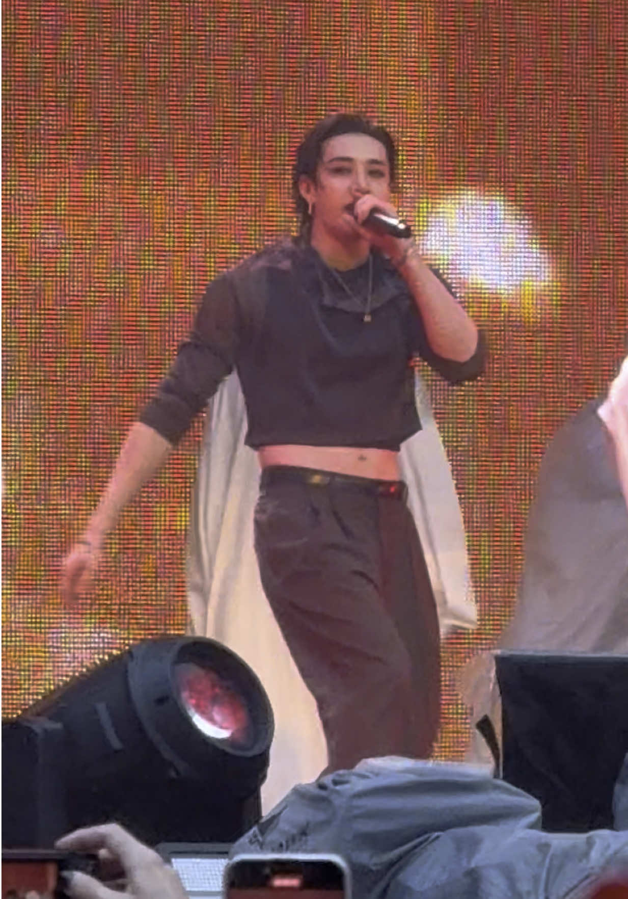 for the bangchan girlies #skz #straykids #dominate_paris