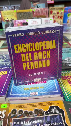 ¿Libros de rock peruano en la FIL? 😱📚 Checa este vídeo, descúbrelos y visita el stand 93 de @libreriacontracultura donde encontrarás una gran variedad de bibliografía de rock nacional de diversas épocas. Seguiré dando vueltas por la @filibro.lima por más libros musicales 🎶🎼
