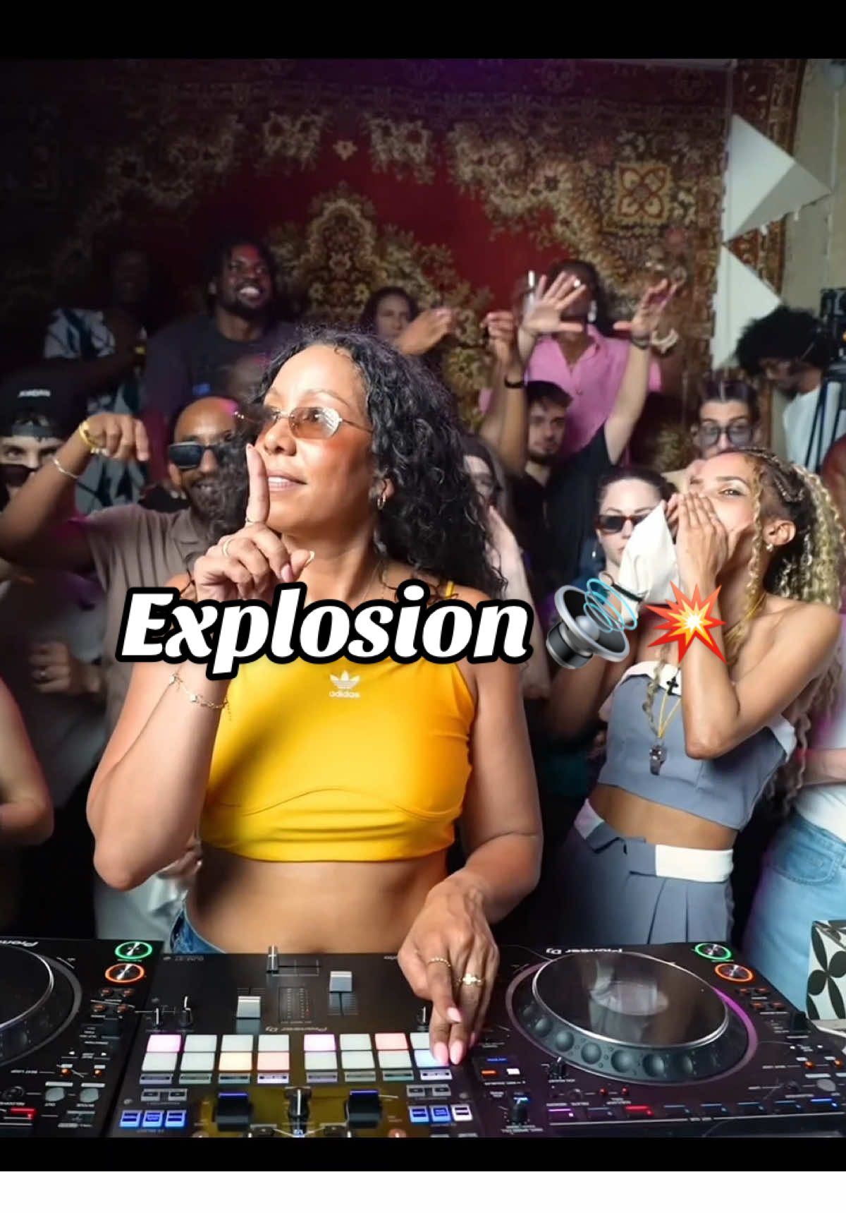 #creatorsearchinsights #djset #mix #dj #djtransition 