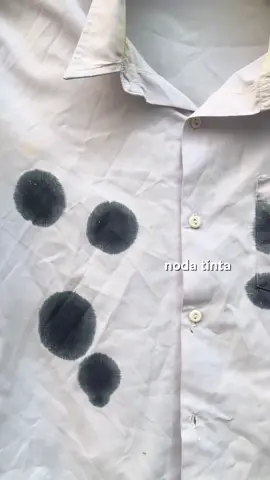 Membalas @Aii☆ bisa bangett dong buruan mulai dari sekarang bersihin semua noda membandel cukup pake Cloth Stain Remover aja🤩✨#unikleen #unikleenclothstainremover #unikleenpembersihnoda 