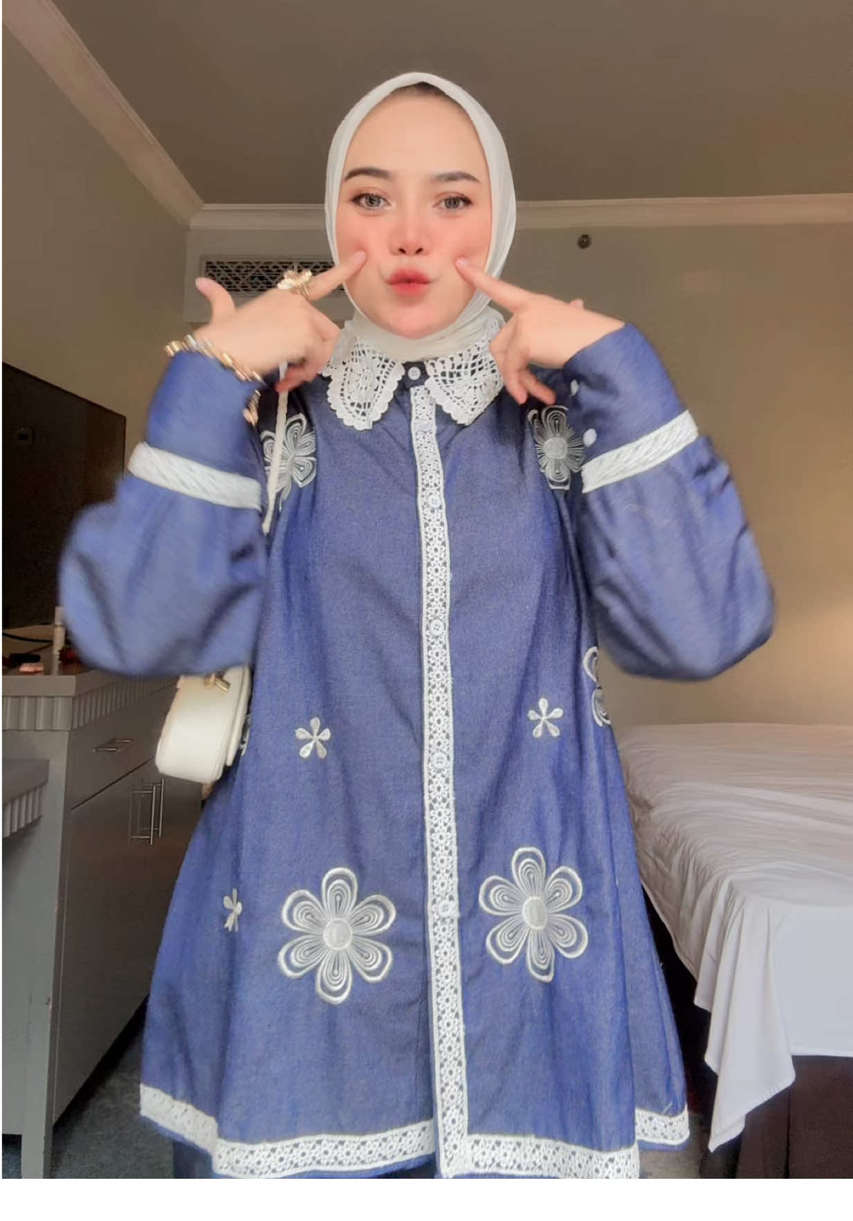 Aahh gemes bgt bajunya 😍🥳