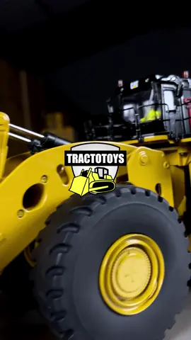 ⚠️Esto no es un juguete. Es una pieza de lujo para fanáticos de la maquinaria pesada. 📍 Disponible en TractoToys. Visítanos en Lima o Arequipa y hacemos envíos a todo el Perú. . . . #tractotoys #diecast #994K #Caterpillar #maquinariapesada #escalamodel #colecciondiecast #mining