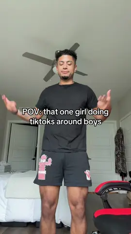 She’s doing too much 😭 #tiktok #relatable #viralvideo 