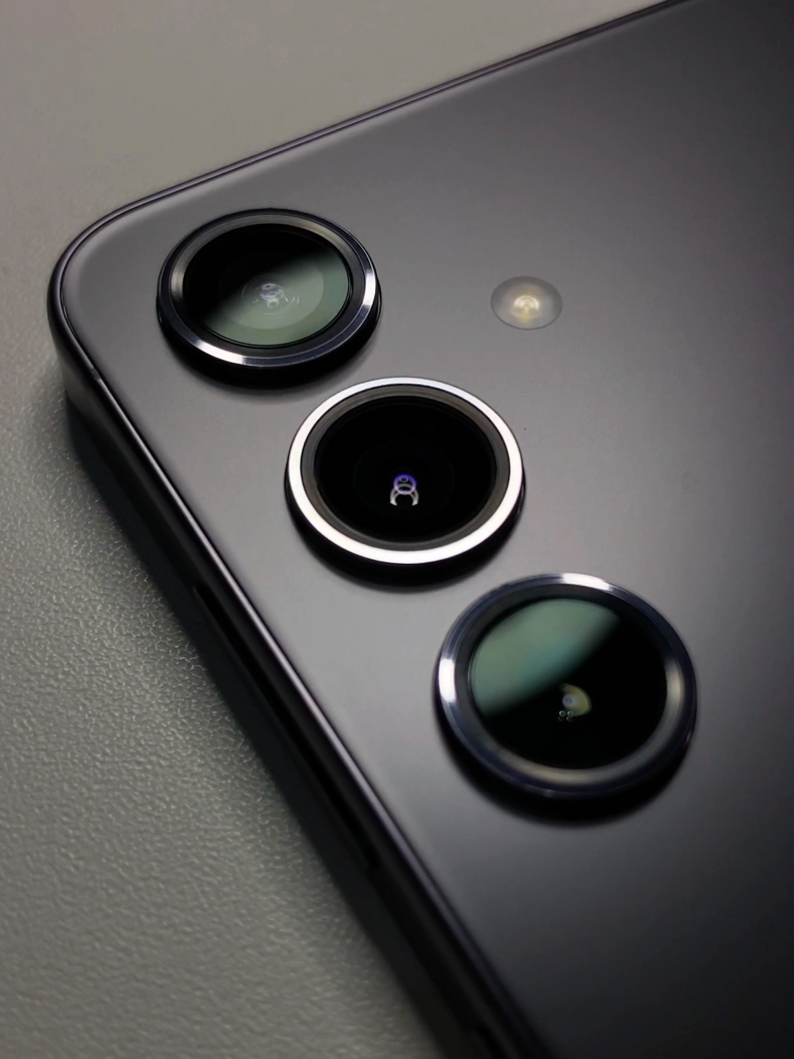 Pesona Samsung Galaxy S24 #samsungs24 #s24 #samsung #samsunggalaxy #cinematic #lowlight