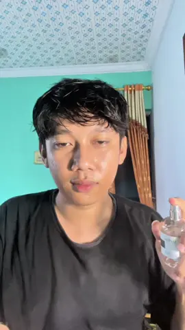 sexy dan bold, produk dari @Verite Official Shop cocok buat kalian para wanita #promomakangajian #parfum #rekomendasiparfum #fyppppppppppppppppppppppp #veriteparfume #fyp #parfumviral 