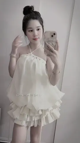 Váy yếm dây buộc chân tầng #vaynu #vayyemxinh #vayhot #vaytrang #xuhuong #shopgirlpho 