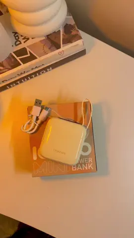 #pcm10powerbank #orasharepowerbank #orasharepcm10 #minipowerbank #powerbankfastcharging #10000mahpowerbank 