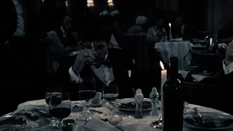 você ganha o dinheiro, você ganha o poder! #fyp #scarface #tonymontana 