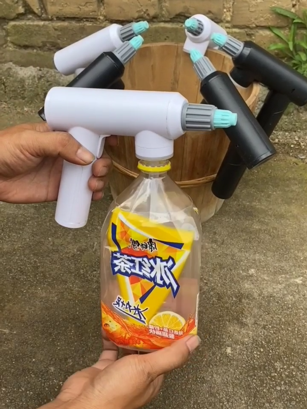 Vòi bơm tích điện tiện ích #dogiadung #giadungtienich #xuhuong #review 