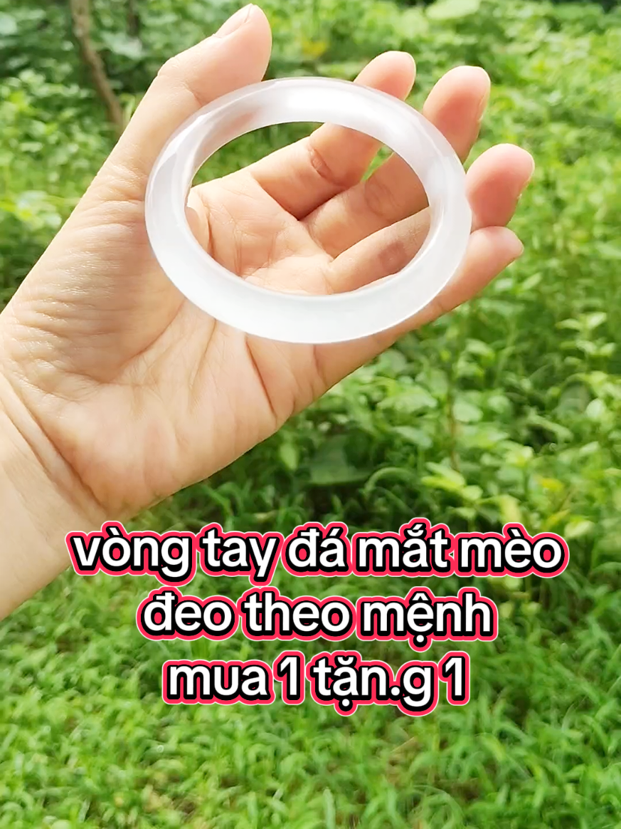 Vòng tay đá mắt mèo, tóp tóp trợ giá mua 1 tặn.g 1,nhanh tay vợt lẹ chị em ơi #vongtaydamatmeo #vongtayphongthuy #vongtayda #vongtaydeotheomenh #vongtaynu #xuhuongtiktok #thinhhanh #viral 