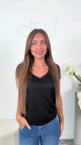 Quel t-shirt veux-tu dans ta garde-robe robe ?  #outfit #outfitidea #grwm #fyp 